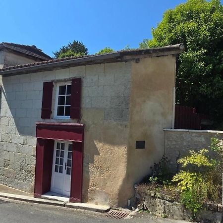 La Maison Du Tourniquet Aubeterre-sur-Dronne Exterior photo