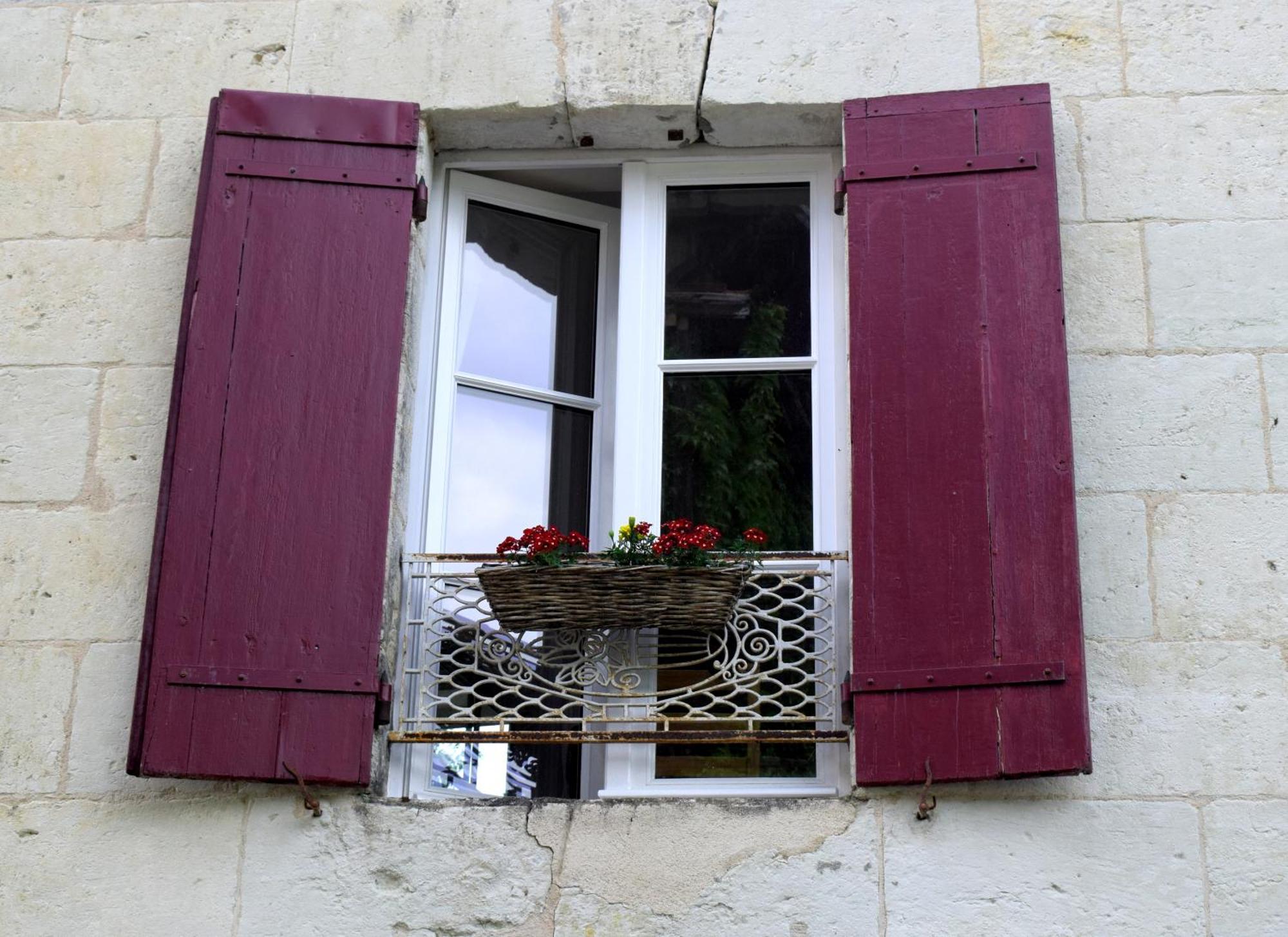 La Maison Du Tourniquet Aubeterre-sur-Dronne Exterior photo
